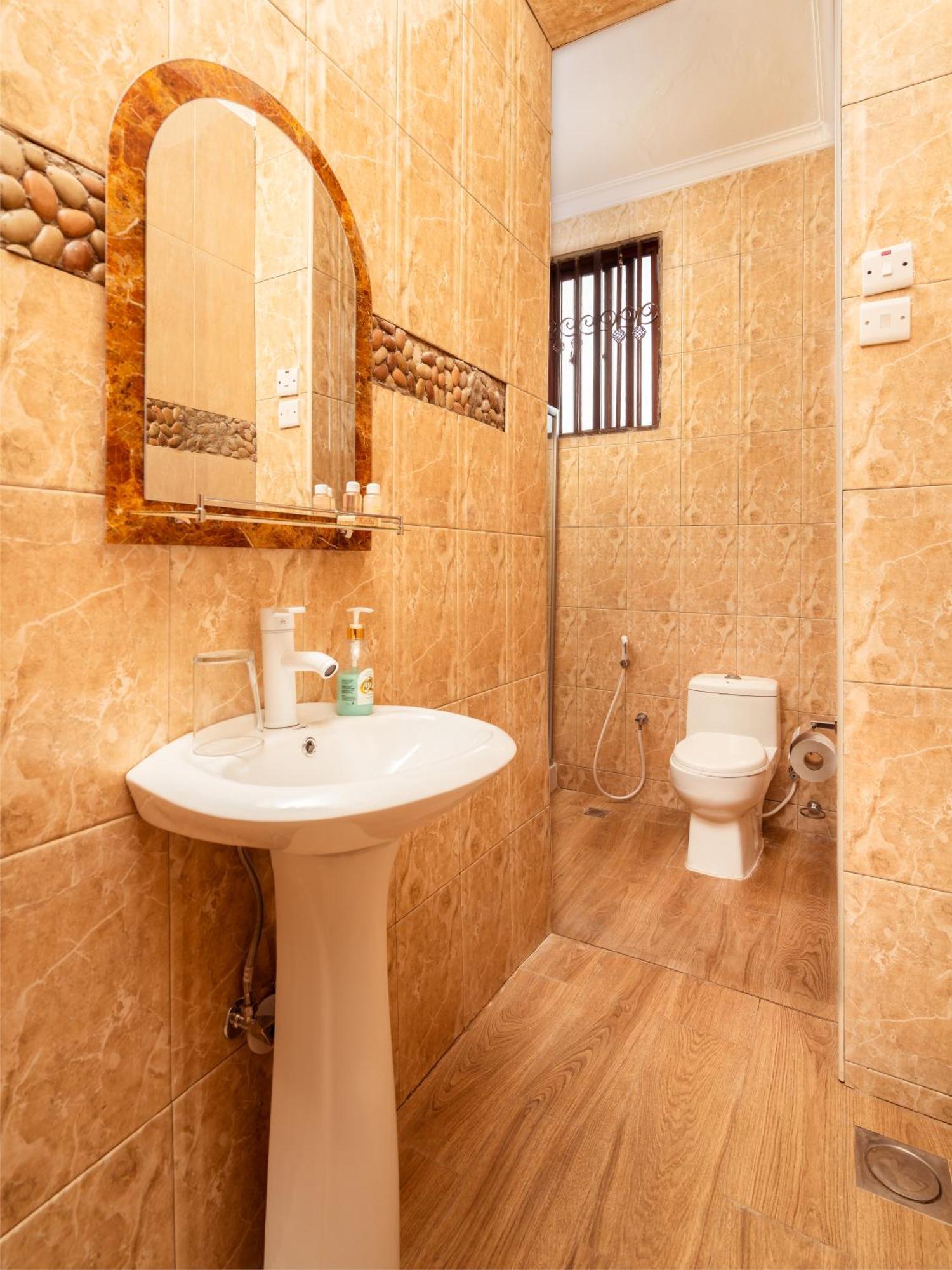 Rayan Apartments & Safaris أروشا الغرفة الصورة